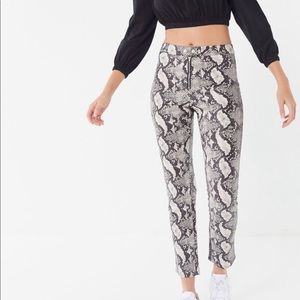 UO Maia Snake Print High-waisted Pant size 6
